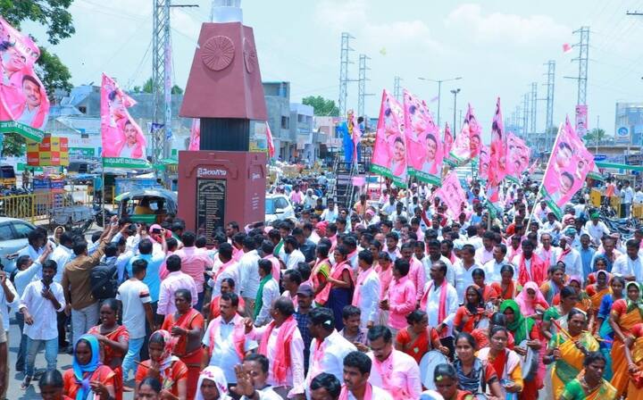 పెద్ద ఎత్తున పాల్గొని సమావేశాలను విజయవంతం చేసిన పార్టీ కార్యకర్తలు