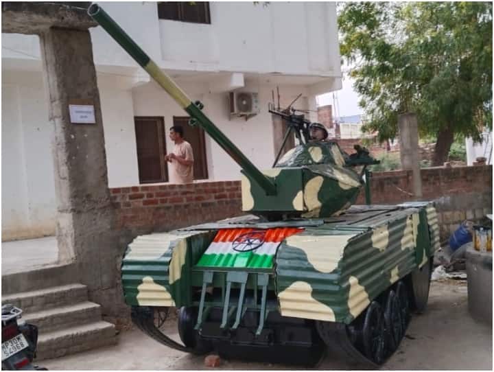 कबाड़ से मॉडल तैयार करने वाले कलाकार मनीष शर्मा ने बताया कि उन्होंने स्वच्छता सर्वेक्षण 2023 के तहत गोहद, लहार, अम्बाह, और नरवर आदि नगरपालिकाओं में कई तरह के मॉडल बनाकर लगाए गए हैं.