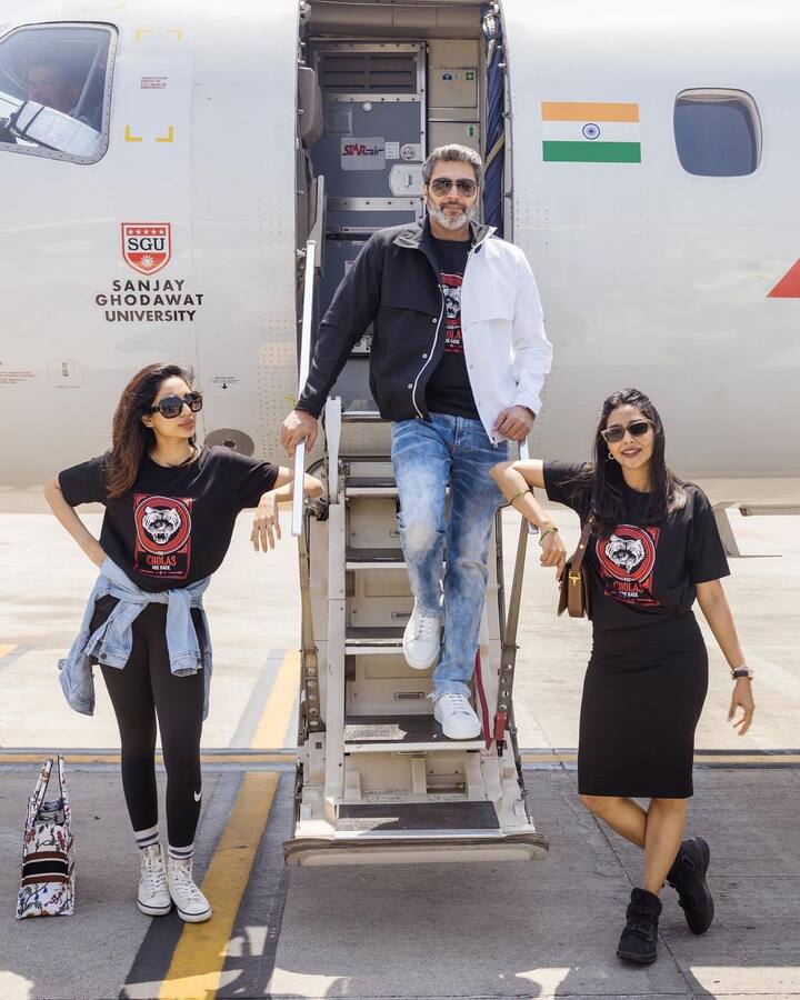 பூங்குழலி-வானதிக்கு நடுவே போஸ் கொடுக்கும் அருண்மொழி வர்மன்.