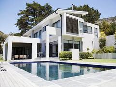 Most Expensive Homes: राजमहल से कम नहीं हैं इन धनकुबेरों के आलीशान घर, देखें तस्वीरें