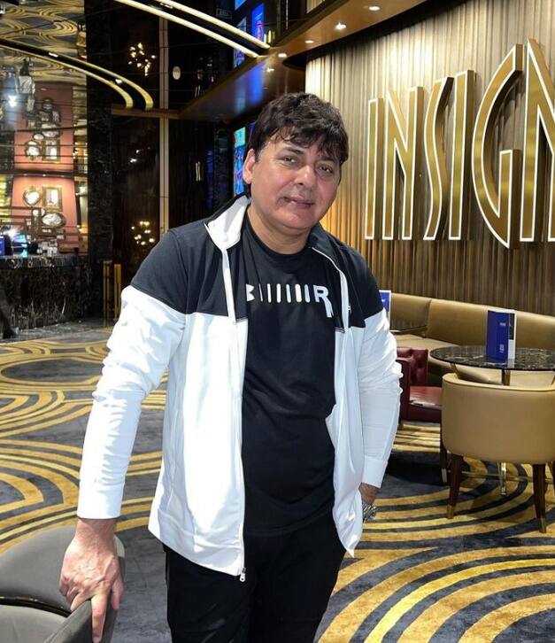 टीम के बाकी लोग चाहते थे कि वे उस आदमी से बदला लें, लेकिन उस दिन सुदेश ने अपना अस्तित्व खोजा. वह बताते हैं कि उन्होंने खुद से उस दिन सवाल किया कि मेरी खुद की क्या एहमियत है? ऐसे में उन्होंने दोबारा ऑर्केस्ट्रा में गाने से इनकार कर दिया और अपने लिए कुछ पैसों का इंतजाम कर अपनी कैसेट्स बना कर बेचीं. उस वक्त उनकी वो कसेट्स पंजाब में हिट हुई थीं.