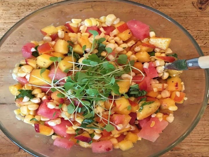 health tips watermelon corn salad recipe in hindi its keeps body hydrated तरबूज-कॉर्न का सलाद, स्वाद ही नहीं सेहत का भी है राज, गर्मी में आप रहेंगे ठंडा-ठंडा, कूल-कूल