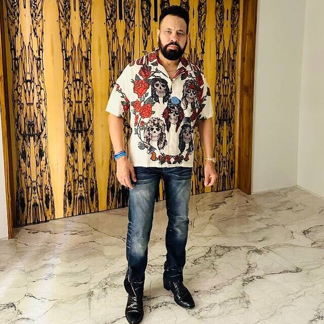 लेकिन आज हम आपको सलमान खान और शेरा से जुड़ा वो किस्सा बताने जा रहे हैं. जब आधी रात तो दोनों के बीच काफी बहस हुई थी. इस बात का जिक्र खुद सलमान ने एक इंटरव्यू में किया था. वहीं शेरा भी इस खबर के बाद काफी दिनों तक चर्चा में रहे थे.