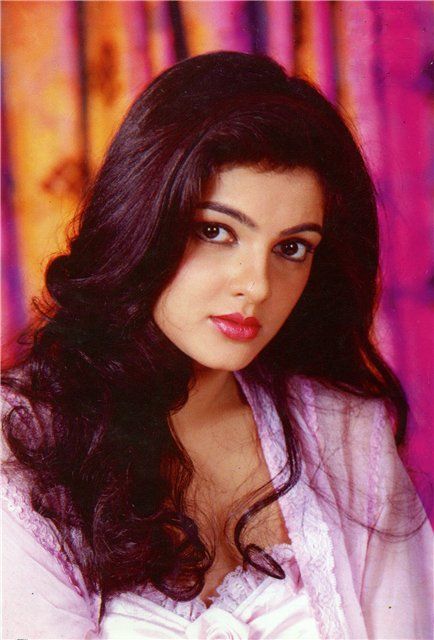 Mamta Kulkarni: ਇਸ ਬਾਲੀਵੁੱਡ ਅਦਾਕਾਰਾ ਨੂੰ ਦੇਵੀ ਵਾਂਗ ਪੂਜਦੇ ਸੀ ਫੈਨਜ਼, ਮੰਦਰ ਤੱਕ ਬਣਾਇਆ, ਅੱਜ ਹੋ ਗਈ ਅਜਿਹੀ ਹਾਲਤ