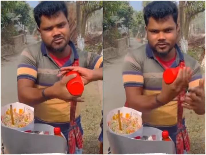Man selling bhelpuri by making sound of baby crying बच्चे के रोने की आवाज निकाल कर भेलपुरी बेच रहा शख्स, वीडियो हुआ वायरल