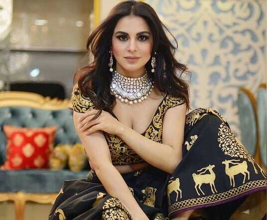 Shraddha Arya Net Worth: શું તમે જાણો છો કે 'કુંડળી ભાગ્ય'ની પ્રીતા અરોરા કરોડો રૂપિયાની માલિક છે? ચાલો જાણીએ અભિનેત્રી પાસે કેટલી સંપત્તિ છે.