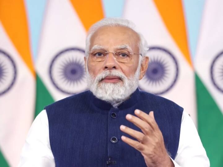 Mann Ki Baat 100th Episode Live: 'मन की बात एक पर्व बन गया', पीएम मोदी बोले- मेरे लिए दूसरों के गुणों की पूजा करने जैसा ही रहा Mann Ki Baat 100th Episode PM Modi Radio Programmme Live Broadcast United Nations Headquarters Narendra Modi Address Mann Ki Baat 100th Episode Live: 'मन की बात एक पर्व बन गया', पीएम मोदी बोले- मेरे लिए दूसरों के गुणों की पूजा करने जैसा ही रहा