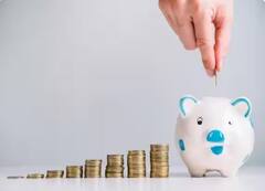 FD Interest Rate: ਖ਼ੁਸ਼ ਖ਼ਬਰੀ! ਇਹ ਬੈਂਕ FD 'ਤੇ 9.5% ਤੱਕ ਦਾ ਦੇ ਰਿਹੈ ਮਜ਼ਬੂਤ ਵਿਆਜ, ਇੱਥੇ ਦੇਖੋ ਪੂਰੀ ਸੂਚੀ