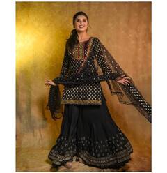 Prajaktta Mali:  प्राजक्ताच्या लूकनं वेधलं लक्ष; फोटो शेअर करत म्हणाली, 'निगाहें मिलाने को जी चाहता है...'