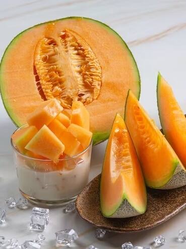 खरबूजा खाने के फायदे तो बहुत हैं नुकसान भी जान लीजिए