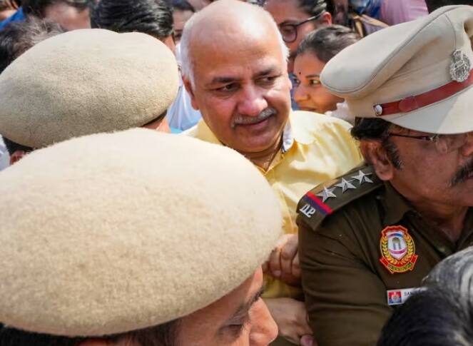 delhi-liquor-policy-case-manish-sisodia-can-influence-the-evidence-and-witnesses-if-bail-granted-cbi-told-in-hc Delhi Liquor Policy Case: CBI ਨੇ ਮਨੀਸ਼ ਸਿਸੋਦੀਆ ਦੀ ਜ਼ਮਾਨਤ ਦਾ ਕੀਤਾ ਵਿਰੋਧ, HC 'ਚ ਕਿਹਾ- 'ਜੇਕਰ ਬੇਲ ਮਿਲਾ ਤਾਂ'