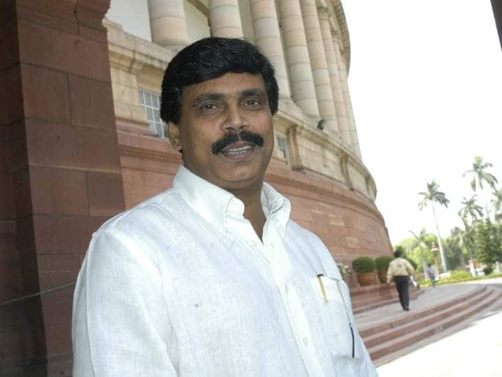 Anand Mohan Singh Row: 'राजपूत-भूमिहार' नेता के रूप में आनंद मोहन को कैसे मिली पहचान? कैसे हुई थी छोटन शुक्ला की हत्या? Anand Mohan Singh News leader of Rajput Bhumihar unity bihar news How Chhotan Shukla murdered ann Anand Mohan Singh Row: 'राजपूत-भूमिहार' नेता के रूप में आनंद मोहन को कैसे मिली पहचान? कैसे हुई थी छोटन शुक्ला की हत्या?