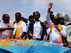 Kannada Actor Kiccha Sudeep Campaigns For BJP, Joins Roadshow For Molakalmuru Assembly Constituency Candidate — WATCH