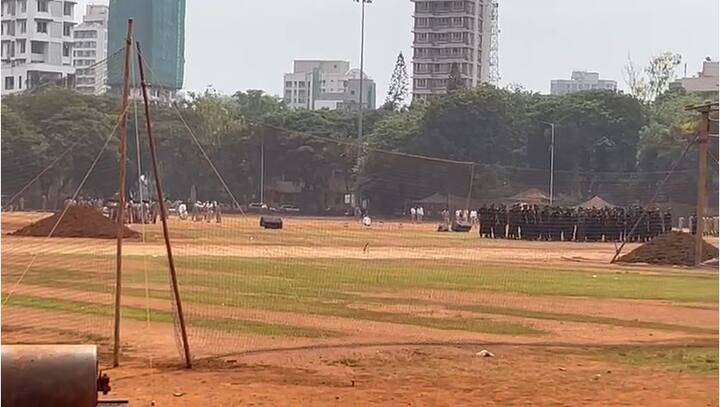 मात्र या बैठकीनंतरही याबाबत कुठलीही पावलं उचलली जात नसल्याचं या दृश्यावरुन दिसून येत आहे.