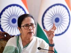 ‘बीजेपी बिहार से गुंडे बुलाकर आतंक फैला रही’, कालियागंज की घटना पर बोलीं ममता बनर्जी