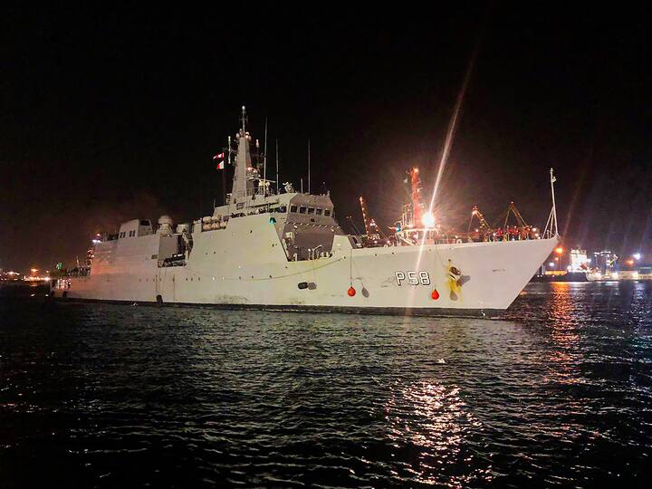 সুদানে সামরিক শাসন চলছে। সামরি প্রধানদের যে কাউন্সিল এই শাসন চালাচ্ছে, তাদের দুই মূল নেতার মধ্যে বিরোধ থেকে এমন দ্বন্দ্বের সূত্রপাত। ইতিমধ্যেই একাধিক মৃত্যু হয়েছে। মৃতদের মধ্যে রয়েছেন সাধারণ মানুষও।