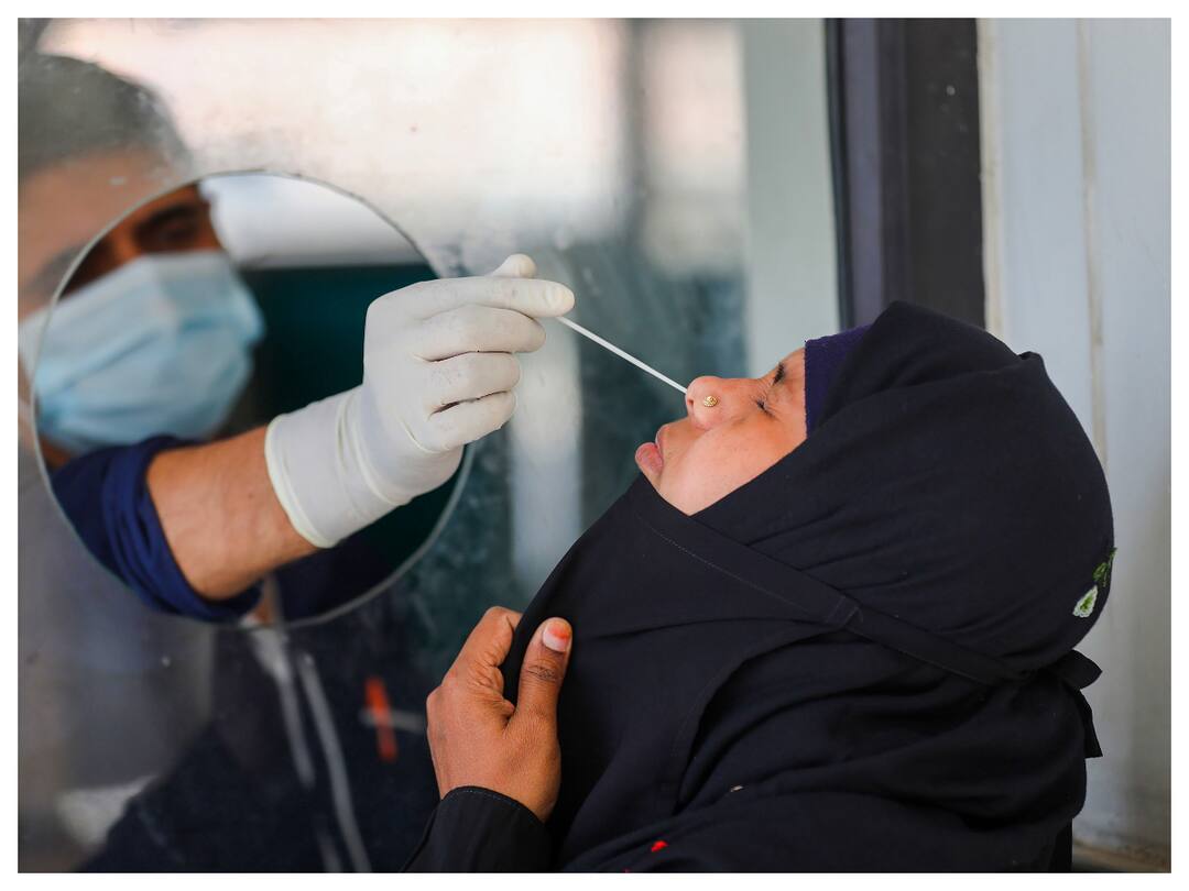 Covid Cases In India: Maharashtra Sees Marginal Increase In Daily Infections, Delhi's Positivity Rate At 21.6% Covid Cases In India: Maharashtra Sees Marginal Increase In Daily Infections, Delhi's Positivity Rate At 21.6%