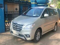 चुनाव प्रचार के बीच लोकायुक्त की बड़ी कार्रवाई, कांग्रेस नेता के आवास से 30 लाख रुपये, करोड़ों की ज्वैलरी बरामद