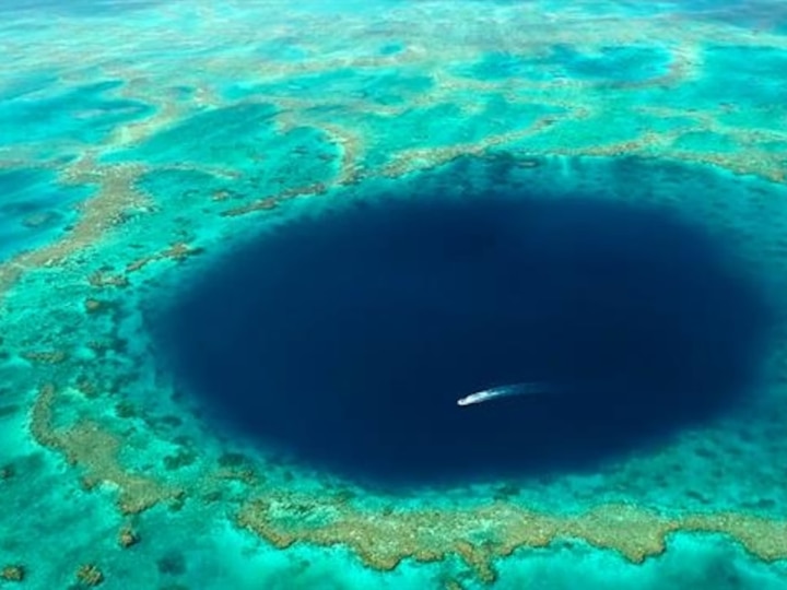 What Is Blue Hole Scientists Found A New And Worlds Deepest Blue Hole In  Maxico | वैज्ञानिकों को मिला दूसरा सबसे गहरा Blue Hole, जानिए ये किस बला का  नाम है और