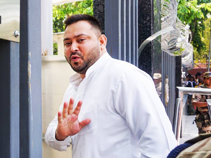 Tejashwi Yadav: तेजस्वी यादव के खिलाफ अहमदाबाद के मेट्रो कोर्ट में याचिका दायर, सख्त कार्रवाई की मांग, जानिए मामला Tejashwi Yadav Petition filed against Tejashwi Yadav in Ahmedabad Metro Court for statement against Mehul Choksi Tejashwi Yadav: तेजस्वी यादव के खिलाफ अहमदाबाद के मेट्रो कोर्ट में याचिका दायर, सख्त कार्रवाई की मांग, जानिए मामला