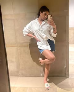 Eesha Rebba: వెస్ట్రన్ వేర్‌లో అబ్బా అనిపించేలా ఈషా రెబ్బా