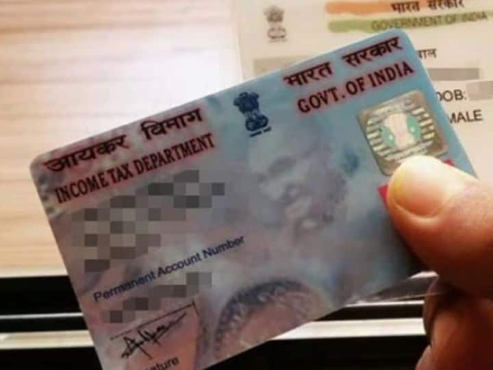ऑनलाइन पैन एप्लीकेशन पोर्टल पर मांगी जा रही सभी जानकारियों को दर्ज करें. इसमें एप्लीकेशन टाइप में रिक्वेस्ट फॉर न्यू पैन कार्ड या करेक्शन इन पैन डेटा पर क्लिक करें. कैटेगरी स्लेक्ट करते समय इनडिविजुअल पर क्लिक करें.
