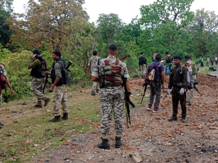 CRPF Cobra Battalion and STF personnel encounter with Naxalites in Bijapur ann Bijapur News: बीजापुर में CRPF कोबरा बटालियन और STF  के जवानों की नक्सलियों से मुठभेड़