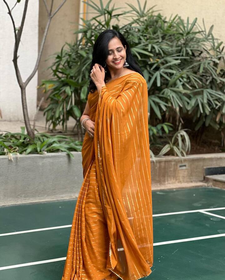 ప్రస్తుతం కుటుంబ భాధ్యతలతో తన కెరీర్ కు బ్రేక్ ఇచ్చింది లాస్య.