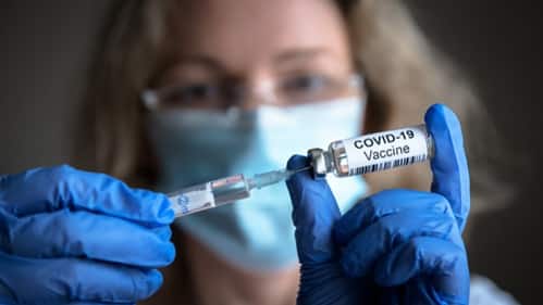 Has the risk of death increased among youth due to Covid vaccine? ICMR study gave the answer શું કોવિડ રસીના કારણે યુવાનોમાં હાર્ટ એટેકથી મૃત્યુનું જોખમ વધી ગયું છે? ICMR રિપોર્ટમાં ચોંકાવનારો ખુલાસો
