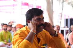 Dhirendra Krishna Shastri News: हिन्दू राष्ट्र पर धीरेंद्र शास्त्री बोले- '40 करोड़ हिंदू अगर रोज मस्तिष्क पर तिलक लगाने लगा तो...'