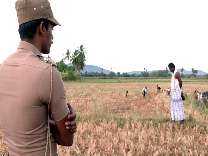 மணல் கொள்ளையர்களின் அச்சுறுத்தலால் 2 வருடங்களாக துப்பாக்கி ஏந்திய போலீஸ் பாதுகாப்பில் வாழும் விவசாயி