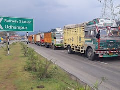 Jammu-Srinagar National Highway Closed For Traffic After Landslide, Over 300 Vehicles Stranded