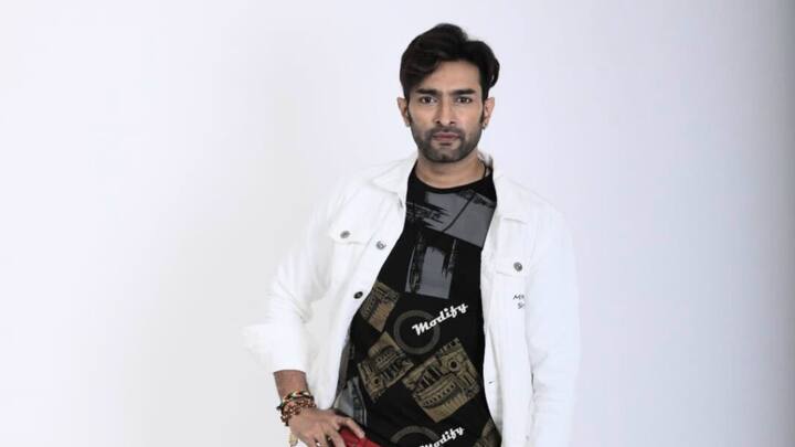 অশোক ধানুকা ও হিমাংশু ধানুকার প্রযোজনাতে 