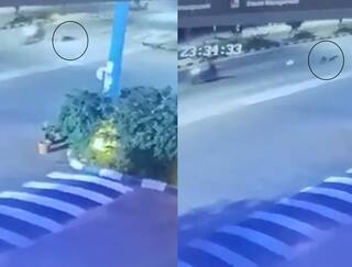 Bengaluru Woman Jumps Off Bike after Bike app Rider misbehaved and grope her details Watch Video: பைக் டாக்ஸியில் பாலியல் தொல்லை... பதறியடித்து வண்டியிலிருந்து குதித்த பெண்.. பதைபதைக்க வைக்கும் வீடியோ!