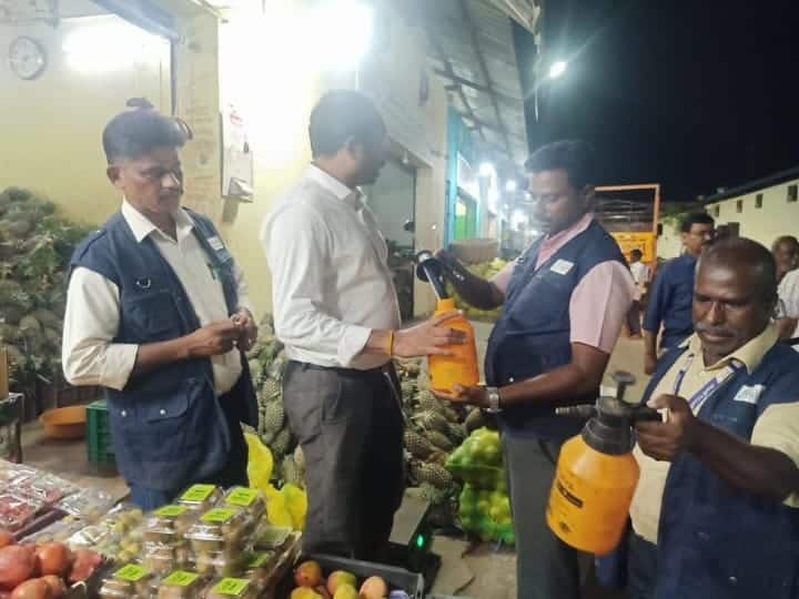 Madurai: ஆபத்து... உஷார் மக்களே! செயற்கை முறையில் பழுக்க வைக்கப்படும் பழங்கள்! உணவுப் பாதுகாப்புத் துறை அதிரடி