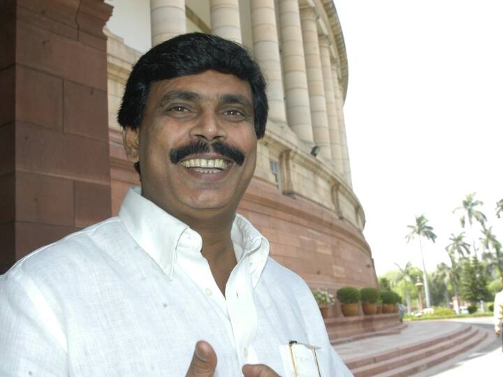 बिहार के पूर्व सांसद आनंद मोहन जेल से रिहा, जानिए किस केस में काट रहे थे सजा Former Bihar MP Anand Mohan released from jail in G krishnaiah murder case बिहार के पूर्व सांसद आनंद मोहन जेल से रिहा, जानिए किस केस में काट रहे थे सजा