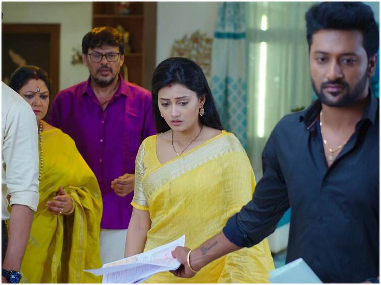 Ennenno Janmalabandham Serial April 27th Episode 399 Written Update Today Episode Ennenno Janmalabandham April 27th: విడాకుల పేపర్స్ ఇచ్చిన వసంత్- వేద, యష్ మళ్ళీ కలుసుకుంటారా?