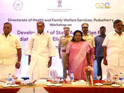 Puducherry 2 hours work reduction for women every Friday TNN வெள்ளிக்கிழமையில் பெண்கள் காலை 9 மணிக்கு பதில் 11 மணிக்கு வேலைக்கு வந்தால் போதும் - புதுச்சேர் முதல்வர் அறிவிப்பு