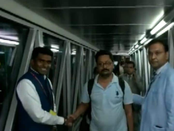 26 अप्रैल को सूडान में फंसे भारतीयों का पहला बैच दिल्ली पहुंचा.
