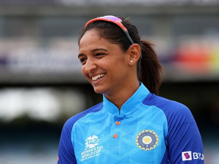 BCCI announces India Senior Women central contracts for 2022-23, Harmanpreet kaur in grade A बीसीसीआई ने जारी की महिला क्रिकेटर्स की सेंट्रल कॉन्ट्रैक्ट लिस्ट, ग्रेड ए में कप्तान हरमनप्रीत सहित तीन खिलाड़ी