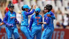 হরমনপ্রীতদের পাশে জায়গা পেলেন বাংলার দীপ্তি, ঘোষিত হল বিসিসিআইয়ের বার্ষিক চুক্তি তালিকা