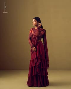 Ivana : ‘சாச்சிட்டாளே ஆள சாச்சிட்டாளே..’ 2கே நடிகை இவானாவின் லேட்டஸ்ட் க்ளிக்ஸ்!