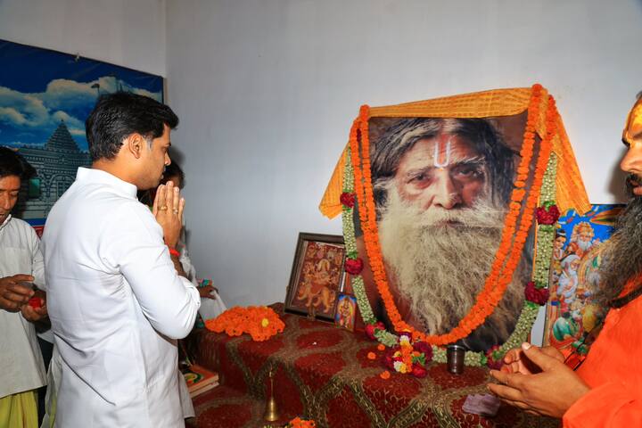 पन्हाळा येथे छत्रपती ताराराणी महाराणी यांच्या नावे मुलींसाठी मिलिटरी स्कूल,रंकाळा तलाव संवर्धन,कोल्हापूरचा इतिहास उलगडणारा लेझर लाईट शो, दर्जेदार रस्ते, जिल्ह्याचा पर्यटन विकास या सर्व विकासकामांसाठी राज्य सरकारकडून भरीव निधी मंजूर करून घेण्यासाठी आग्रही राहणार असल्याचे त्यांनी म्हटले होते.