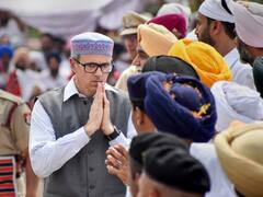 Akali Dal Stalwart Parkash Singh Badal Cremated At Ancestral Village, Thousands Pay Respects. In Pics