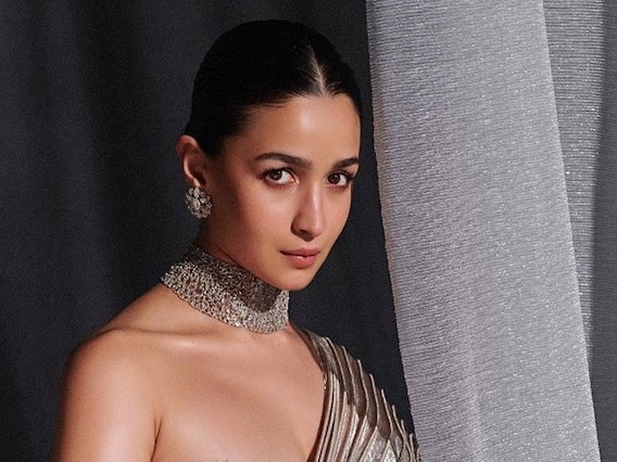 Alia Bhatt से लेकर दिशा पटानी तक, जानें कितने थे 10वीं क्लास में आपके फेवरेट एक्ट्रेस के मार्क्स Alia Bhatt से लेकर दिशा पटानी तक, जानें कितने थे 10वीं क्लास में आपके फेवरेट एक्ट्रेस के मार्क्स