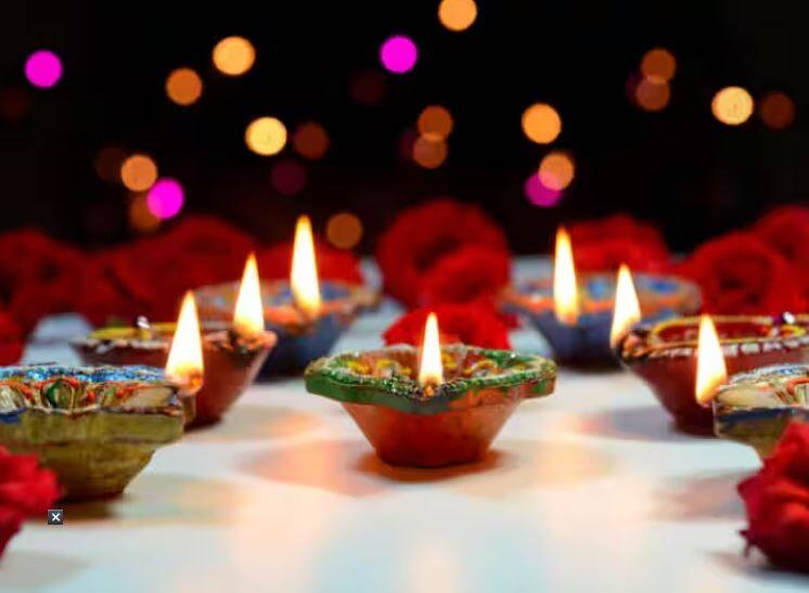 new york state assembly likely pass legislation regarding diwali to make federal holiday Diwali Holiday: अमेरिकेतही मिळणार दिवाळीला विशेष सुट्टी! न्यूयॉर्क विधानसभेत प्रस्ताव