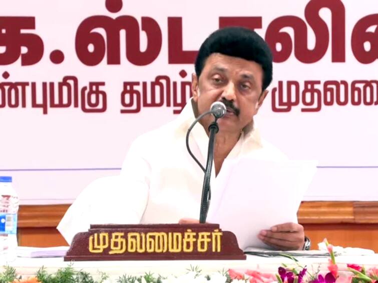 The projects announced by the government should be completed quickly within the specified time Chief Minister M.K.Stalin TNN அரசால் அறிவிக்கப்பட்ட திட்டங்களை குறிப்பிட்ட காலத்துக்குள் விரைந்து முடிக்க வேண்டும் - முதல்வர் மு.க.ஸ்டாலின்