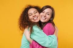 स्ट्रेस बस्टर है जादू की झप्पी, बीमारियों की हो जाती है छुट्टी, टेंशन होगा दूर... आप भी हो जाएंगे हैप्पी