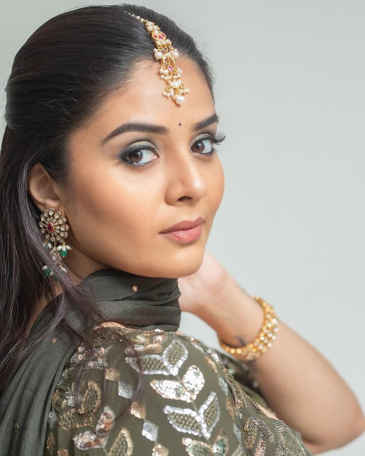 తెలుగు టాప్ యాంకర్లలో శ్రీముఖి ఒకరు. Photo Credit: Sreemukhi /Instagram