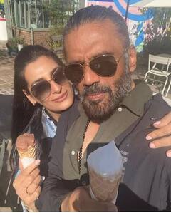 Suniel Shetty Love Story : ਸੁਨੀਲ ਸ਼ੈਟੀ ਨੇ ਪਤਨੀ ਨਾਲ ਵਿਆਹ ਕਰਵਾਉਣ ਲਈ 9 ਸਾਲ ਕੀਤਾ ਇੰਤਜ਼ਾਰ , ਫਿਰ ਇੰਝ ਬਣਾਇਆ ਮੁਸਲਿਮ ਲੜਕੀ ਨੂੰ ਦੁਲਹਨ